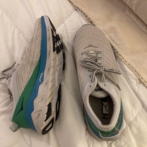 Mens Hoka one one barely worn